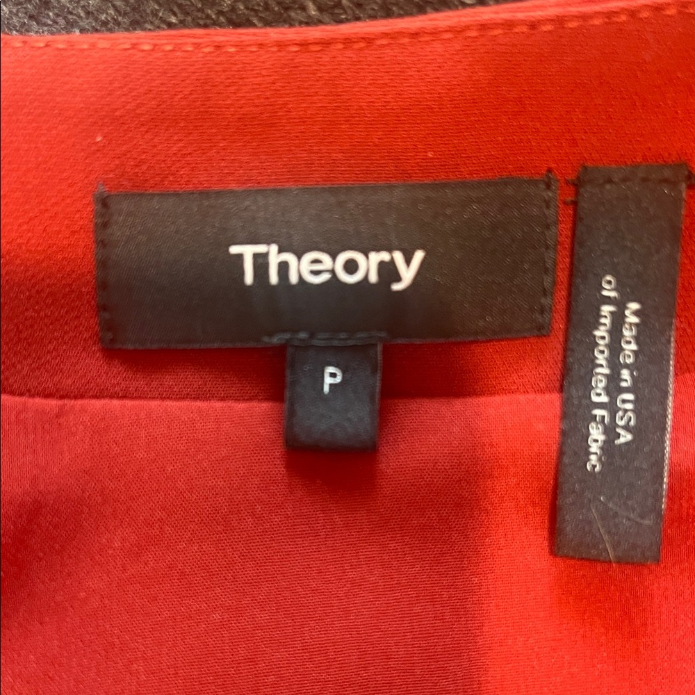 🔥🔥🔥🔥Winter Clearance Price!!!
Theory Red V-Neck Dress Size XS - Picture 7 of 8